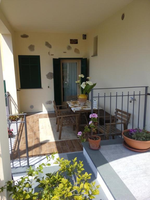 Casa Papaveri Rossi Финале Лигуре Стая снимка